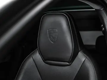 PORSCHE Cayenne Coupe 3 0 Luft Pano Stand