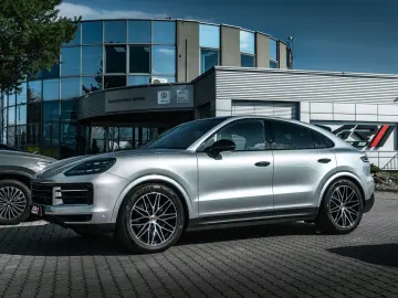 PORSCHE Cayenne Coupe 3 0 Luft Pano Stand