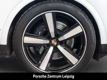 PORSCHE Cayenne E-Hybrid Coupe Massage HeadUp Inno BOSE