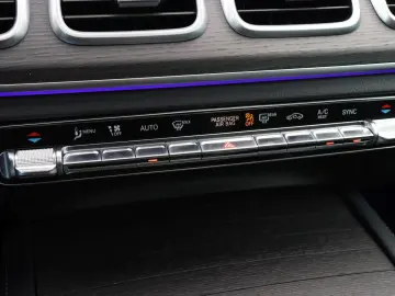 MERCEDES-BENZ GLE 400 d 4M AMG-Line  AHK PANO MULTIBEAM