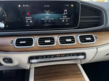 MERCEDES-BENZ GLE 400d AMG Line Night Burmester .AHK