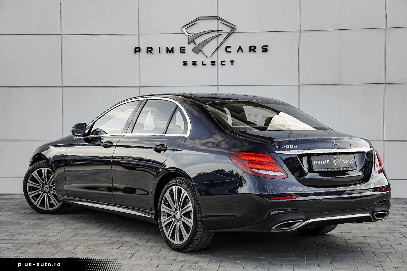 Mercedes-Benz E 200 d 9G-TRONIC AMG Line