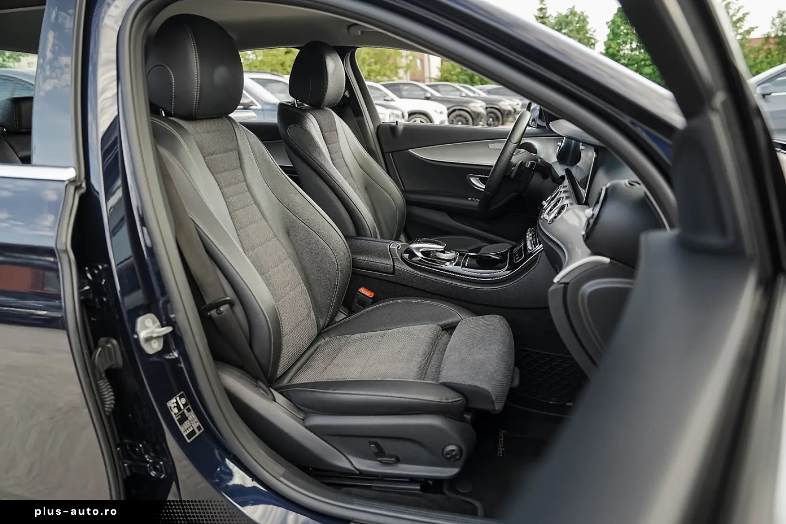 Mercedes-Benz E 200 d 9G-TRONIC AMG Line