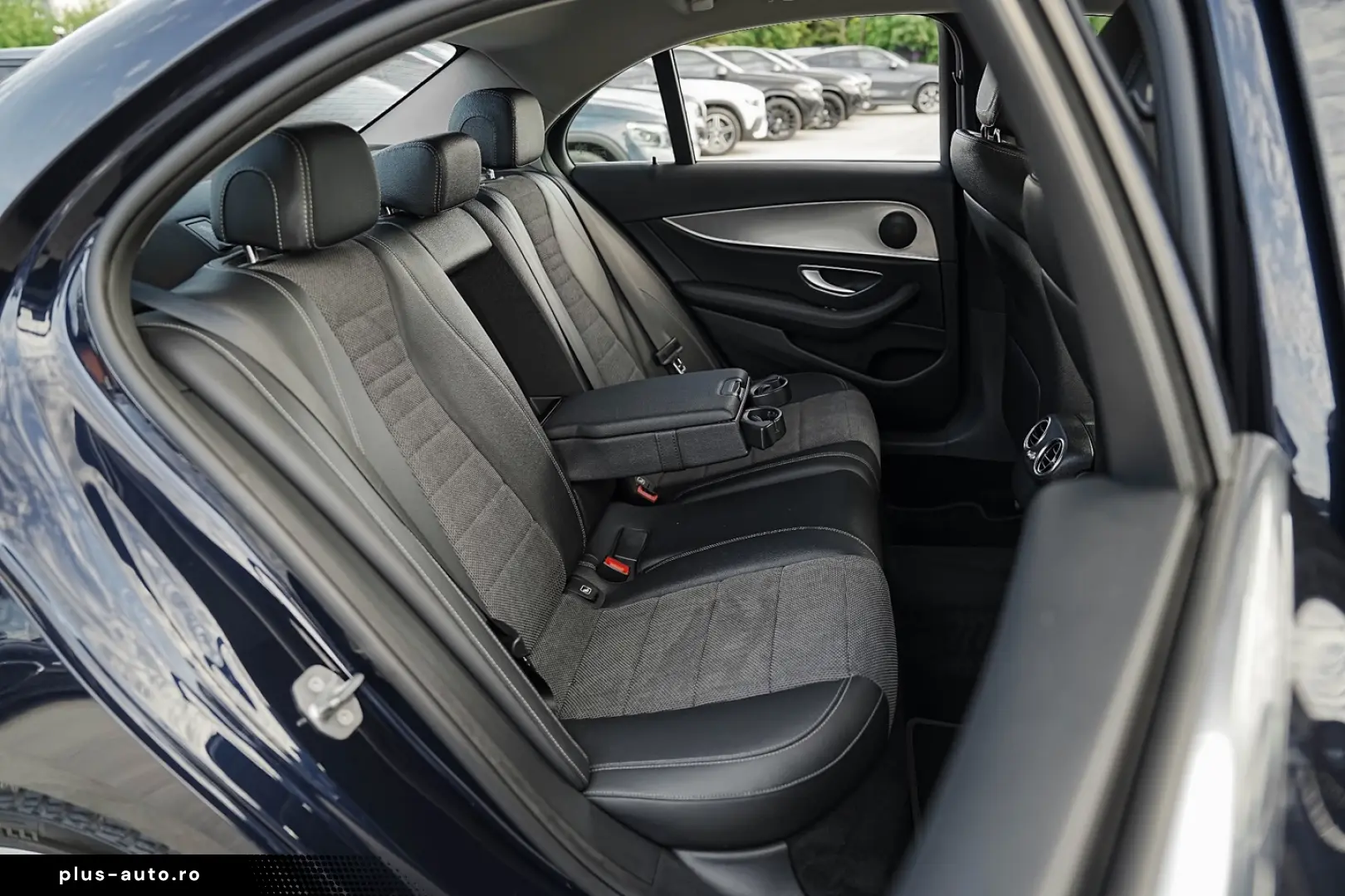 Mercedes-Benz E 200 d 9G-TRONIC AMG Line