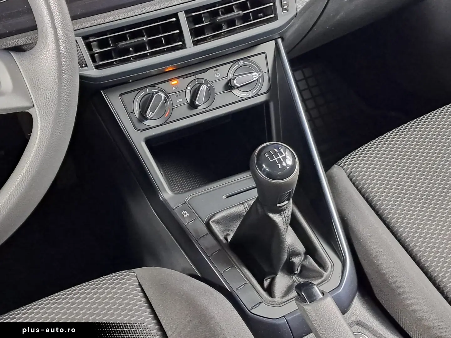 VOLKSWAGEN POLO 1.0i 65CP 2019