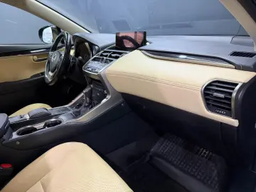 Lexus NX 300H