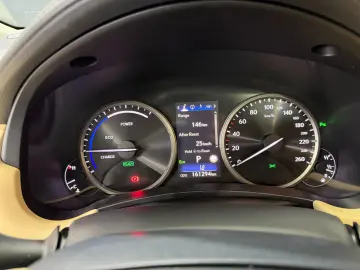 Lexus NX 300H