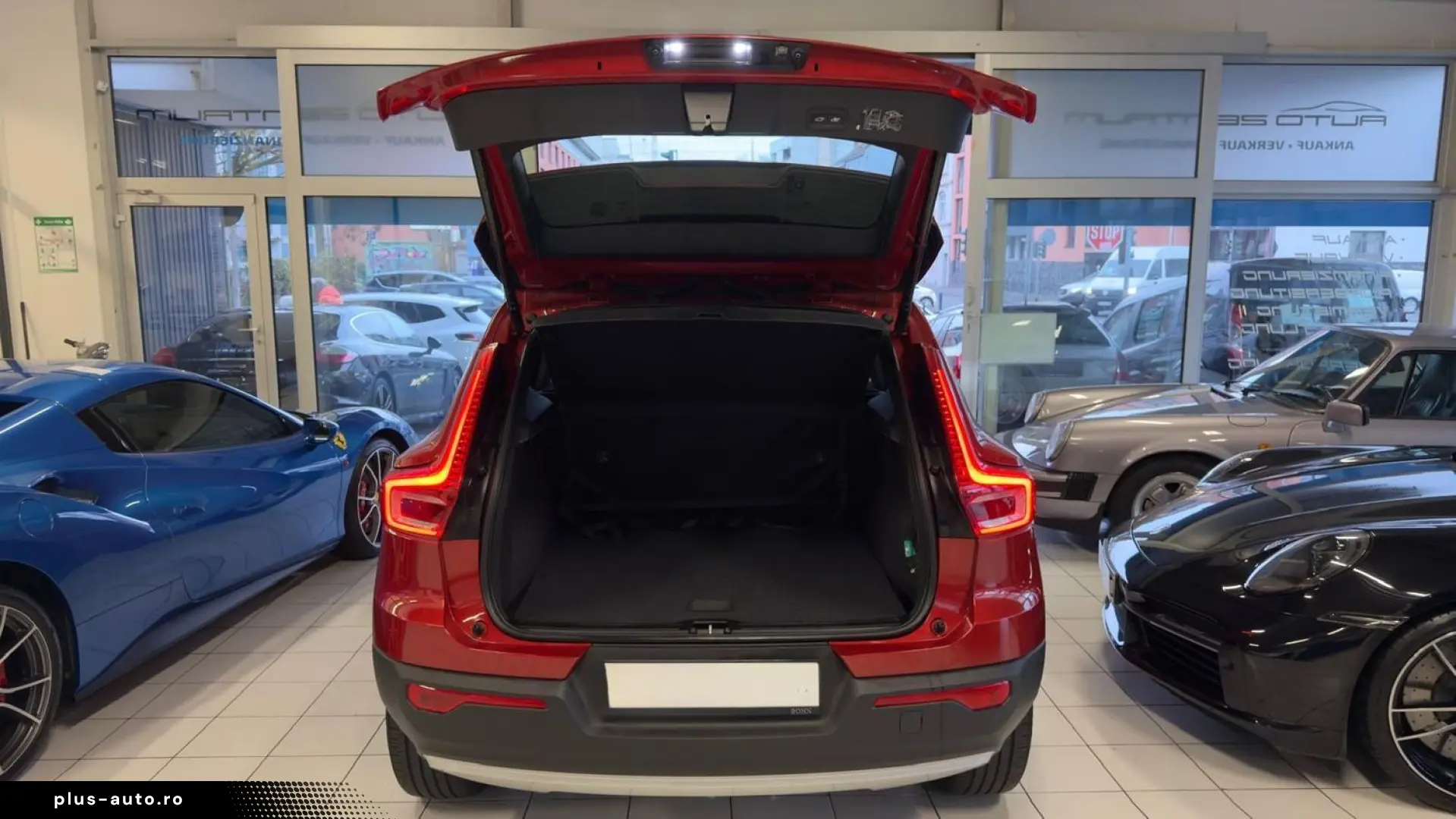 VOLVO XC40 MomPro R.Kamera PDC SHZ REDUZIERT