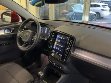 VOLVO XC40 MomPro R.Kamera PDC SHZ REDUZIERT