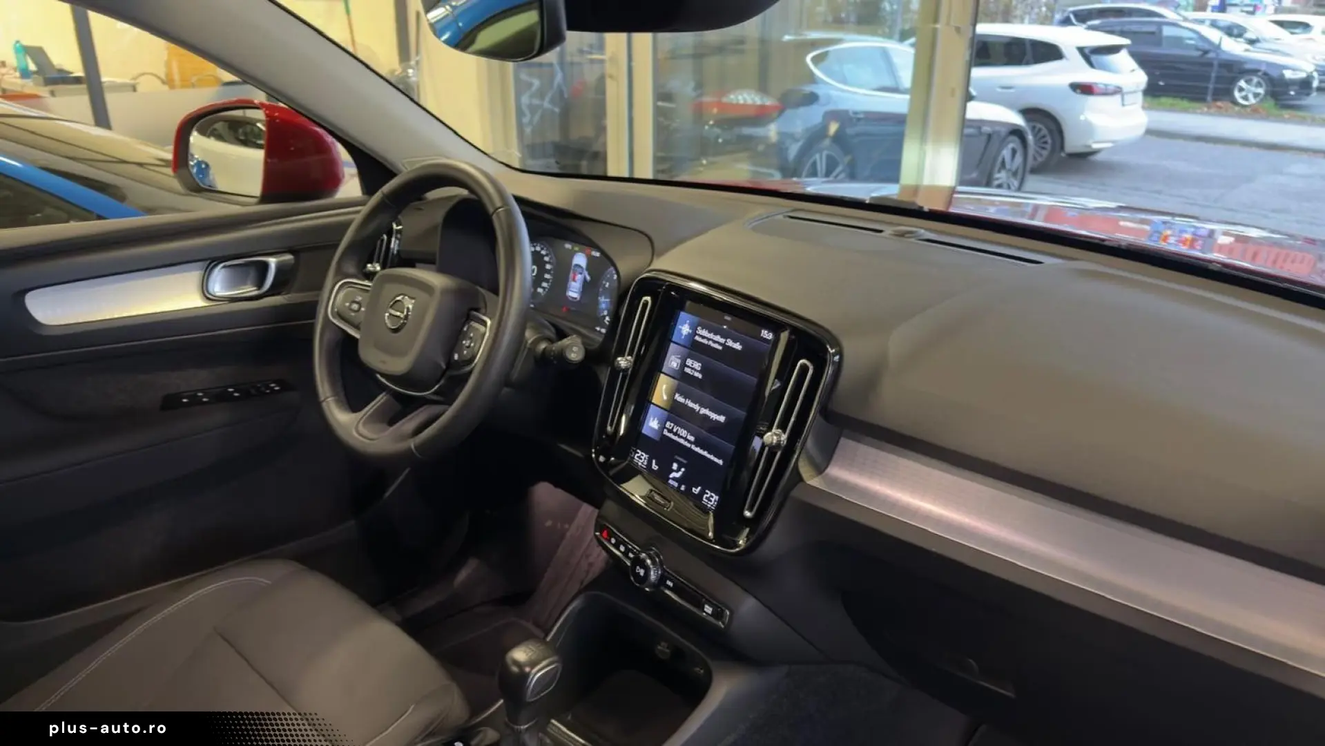 VOLVO XC40 MomPro R.Kamera PDC SHZ REDUZIERT