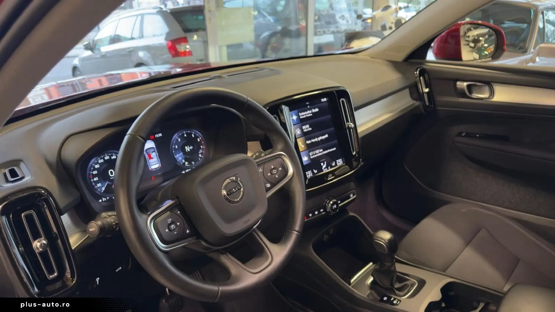 VOLVO XC40 MomPro R.Kamera PDC SHZ REDUZIERT