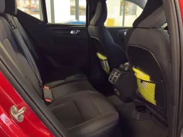 VOLVO XC40 MomPro R.Kamera PDC SHZ REDUZIERT