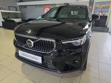 VOLVO XC40 T2 Core ACC BLIS Kamera LED WinterPaket