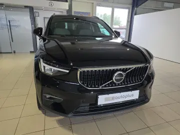 VOLVO XC40 T2 Core ACC BLIS Kamera LED WinterPaket