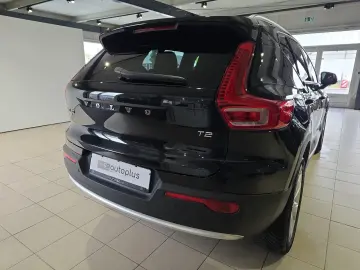 VOLVO XC40 T2 Core ACC BLIS Kamera LED WinterPaket
