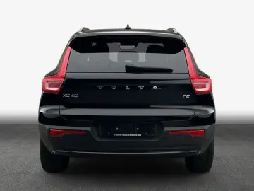 VOLVO XC40 T2 Plus Dark