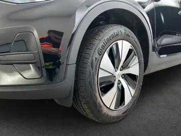 VOLVO XC40 T2 Plus Dark