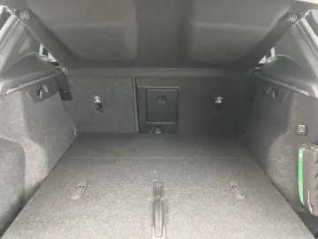 VOLVO XC40 T2 Plus Dark