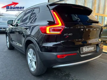 VOLVO XC40 Core T2 Geartronic  AHK  CAM  SHZ