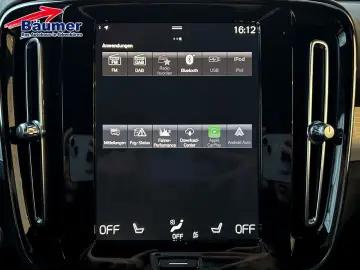 VOLVO XC40 Core T2 Geartronic  AHK  CAM  SHZ
