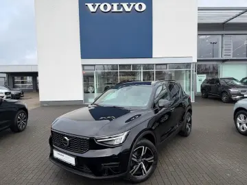 VOLVO XC 40 T2 Plus Dark 2WD
