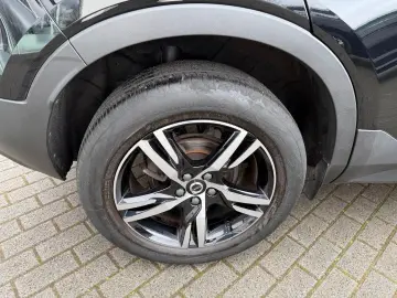 VOLVO XC 40 T2 Plus Dark 2WD
