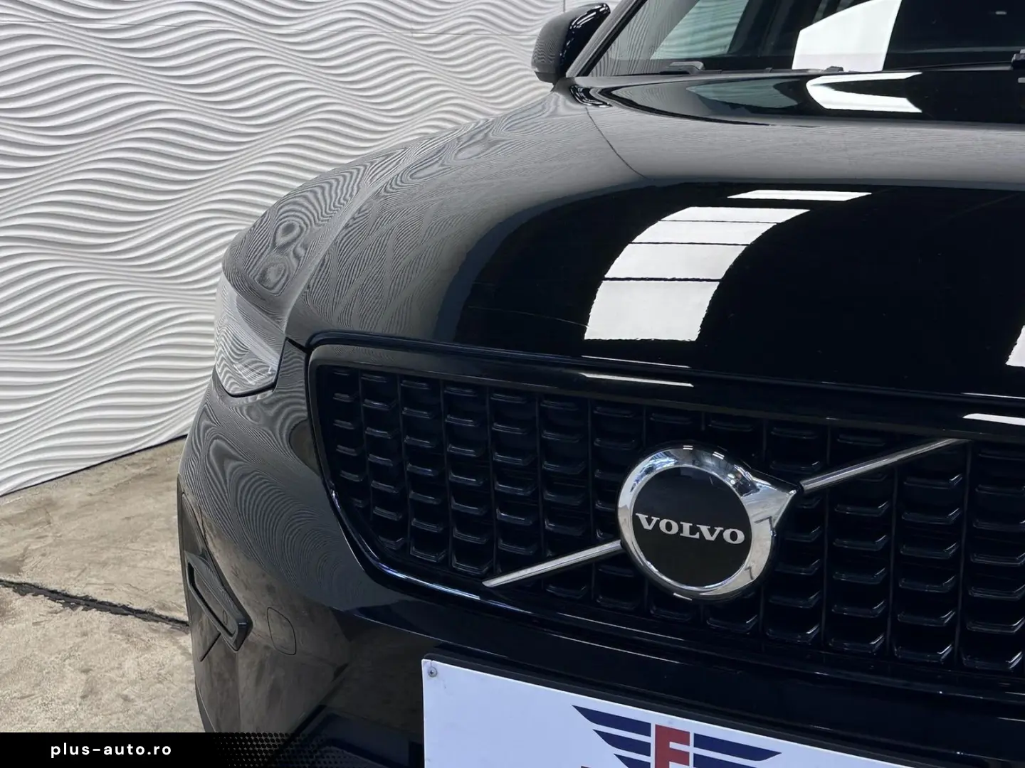 VOLVO T2 AUT PLUS-DARK H K PILOT ASSIST