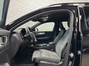 VOLVO T2 AUT PLUS-DARK H K PILOT ASSIST