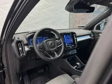 VOLVO T2 AUT PLUS-DARK H K PILOT ASSIST