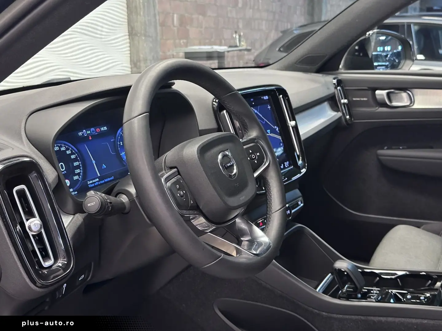 VOLVO T2 AUT PLUS-DARK H K PILOT ASSIST