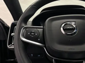 VOLVO T2 AUT PLUS-DARK H K PILOT ASSIST