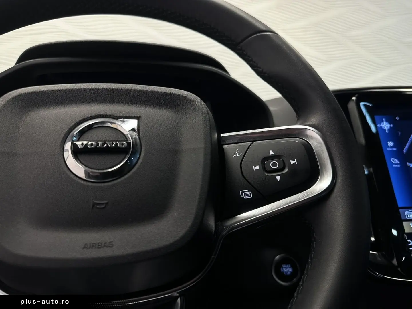VOLVO T2 AUT PLUS-DARK H K PILOT ASSIST