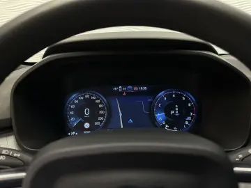 VOLVO T2 AUT PLUS-DARK H K PILOT ASSIST