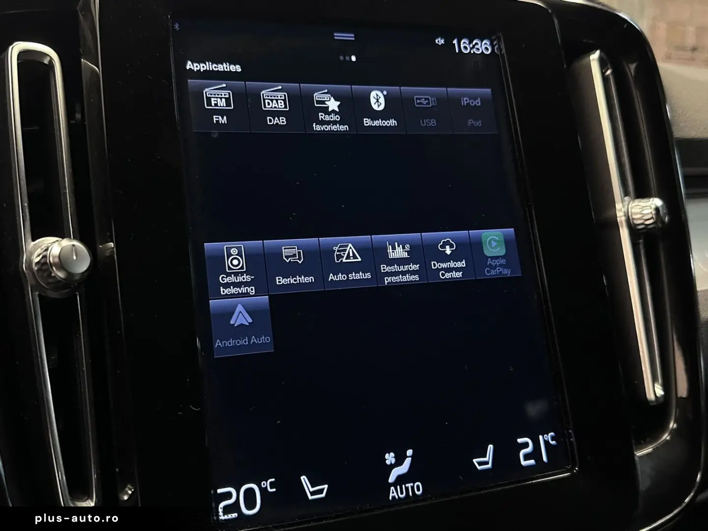 VOLVO T2 AUT PLUS-DARK H K PILOT ASSIST