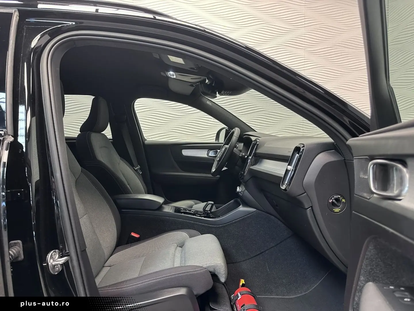 VOLVO T2 AUT PLUS-DARK H K PILOT ASSIST