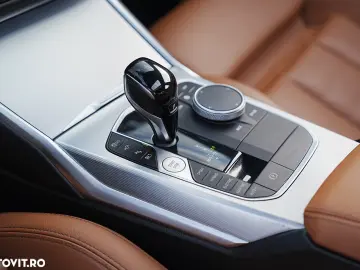 BMW Seria 3 330e Aut. M Sport