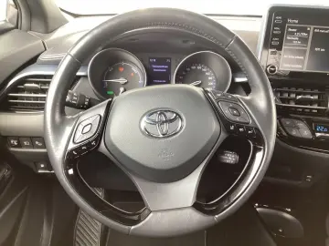 TOYOTA C-HR Hybrid Team Deutschland