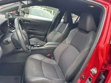 TOYOTA C-HR Hybrid Team D Navi LED Apple CarPlay Androi