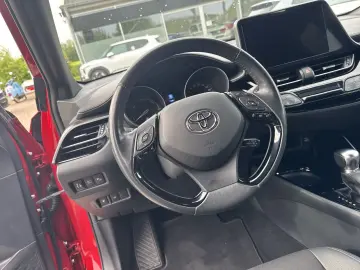 TOYOTA C-HR Hybrid Team D Navi LED Apple CarPlay Androi