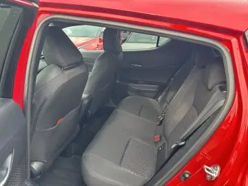 TOYOTA C-HR Hybrid Team D Navi LED Apple CarPlay Androi
