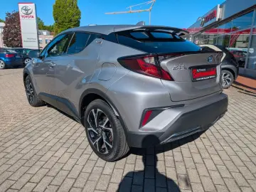 TOYOTA C-HR 2.0-l-VVTi Hybrid Team Deutschland  AHK