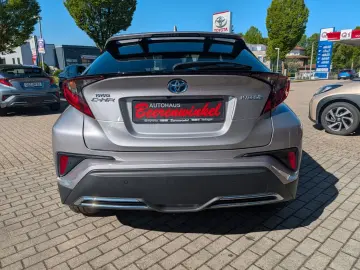 TOYOTA C-HR 2.0-l-VVTi Hybrid Team Deutschland  AHK