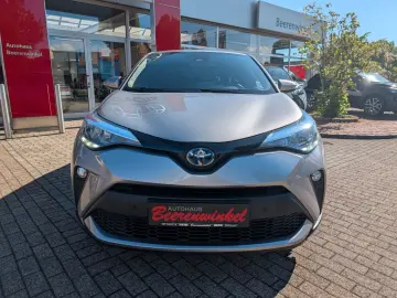 TOYOTA C-HR 2.0-l-VVTi Hybrid Team Deutschland  AHK