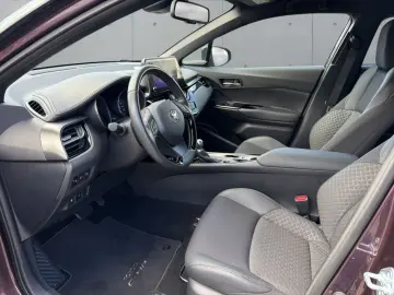 TOYOTA C-HR Hybrid Team Deutschland