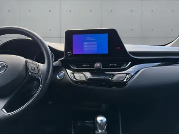 TOYOTA C-HR Hybrid Team Deutschland