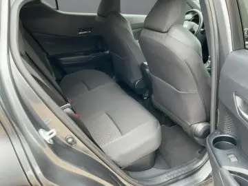 TOYOTA C-HR 2.0 HSD 4x2 TEAM D Bi-LED NAVI RFK GRA SHZ