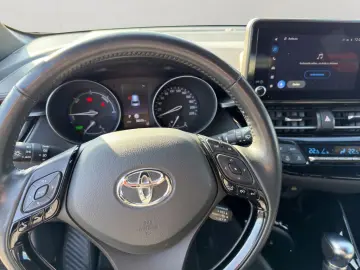 TOYOTA C-HR Hybrid Team D   Navi Plus