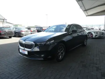 BMW 520i  360   H&K  Head-Up