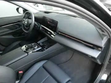 BMW 520i  360   H&K  Head-Up