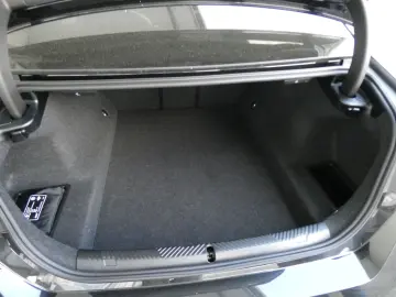 BMW 520i  360   H&K  Head-Up